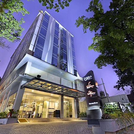 Serela Cihampelas By Kagum Hotels Бандунг Екстериор снимка